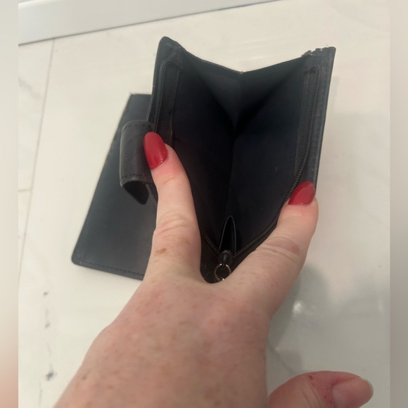 Bundle of 3 Wallets - Buxton, Talbots, used to new condition - Picture 11 of 14